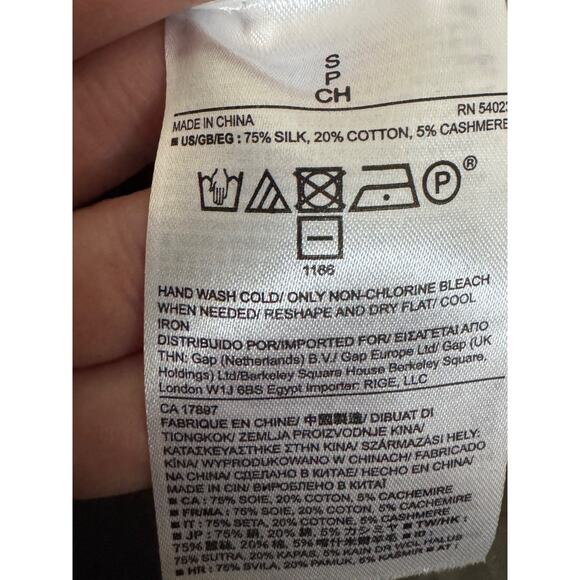 Banana Republic Men's Luxury Blend Silk Cashmere Sweater V Neck Black Size S - Picture 4 of 5